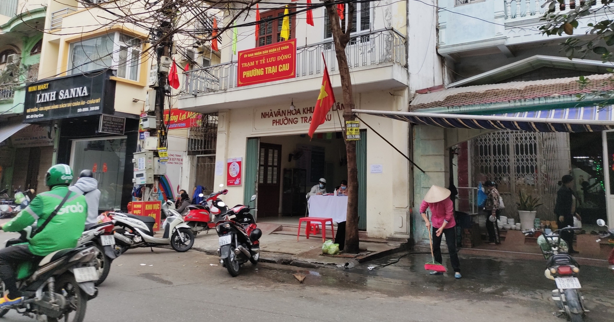 Hải Phòng: Buộc thôi việc trạm trưởng trạm y tế lưu động vòi tiền người dân