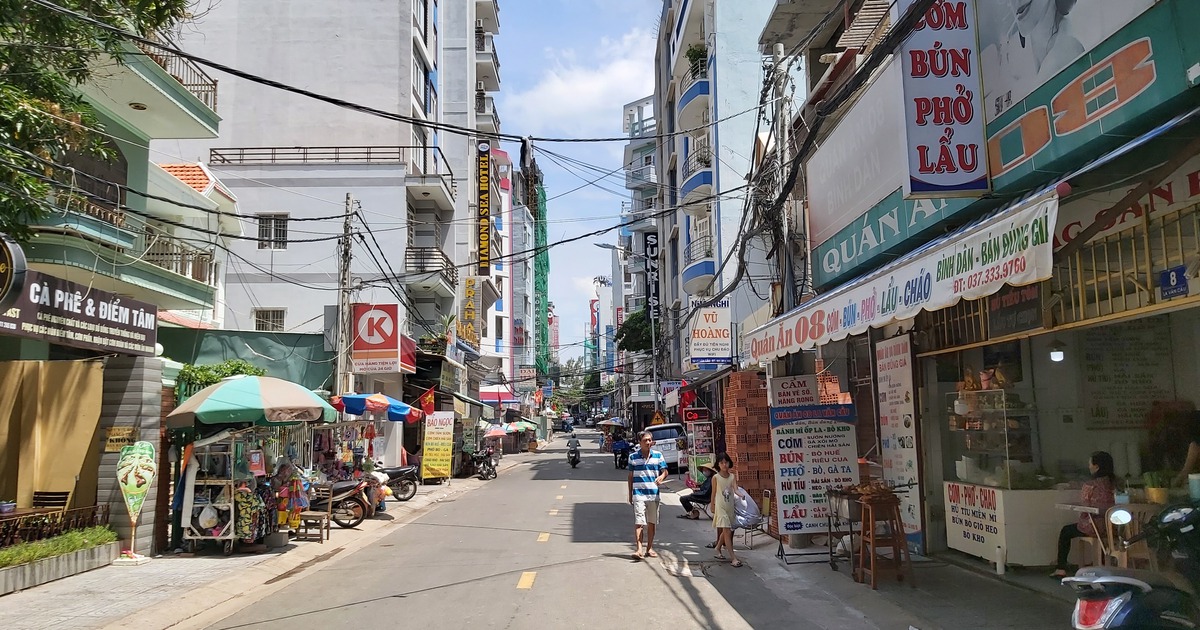 Chủ khách sạn Vũng Tàu nói gì clip nhóm khách xả rác đầy phòng rồi check-out