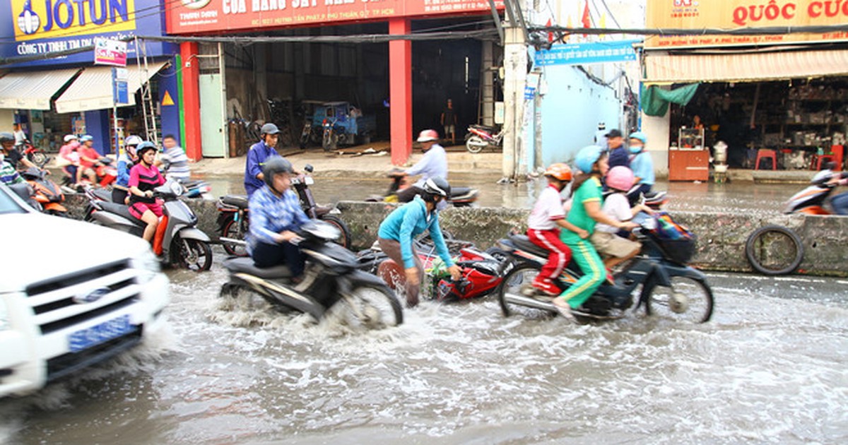 Sắp thi công dự án gần 300 tỉ chống ngập đường Huỳnh Tấn Phát