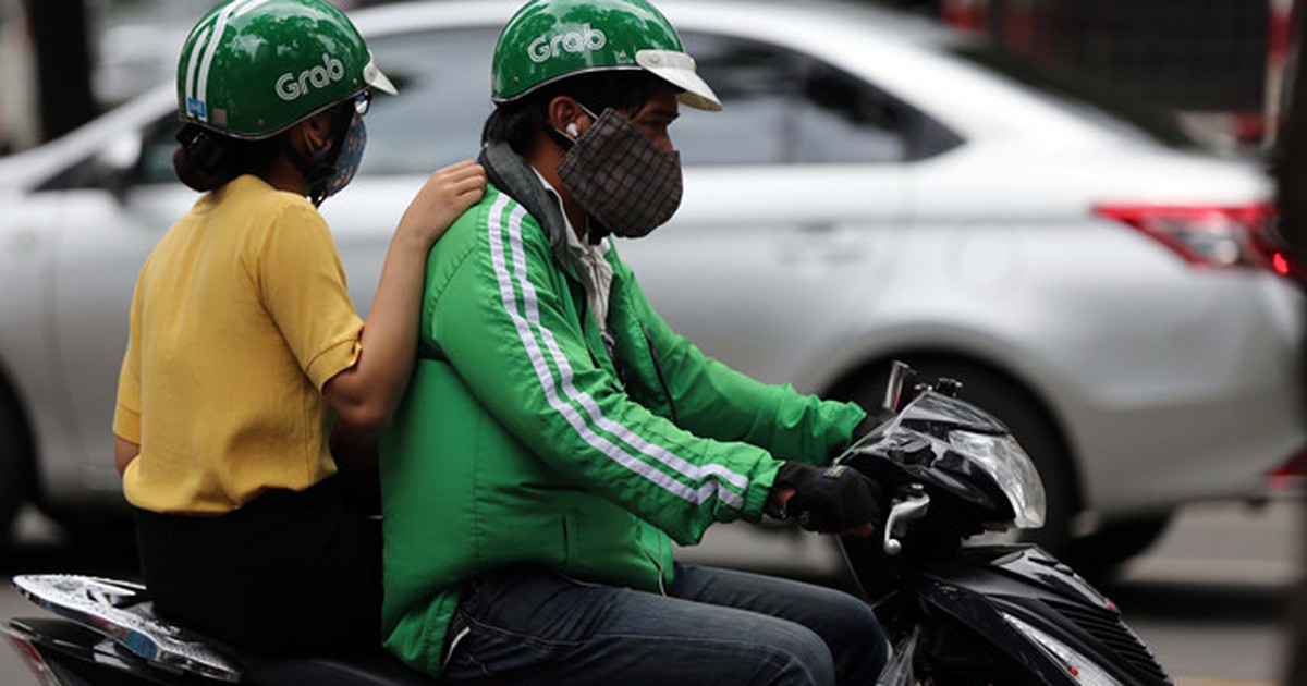 Grab thu thêm phí lễ giỗ Tổ Hùng Vương và 30.4 - 1.5