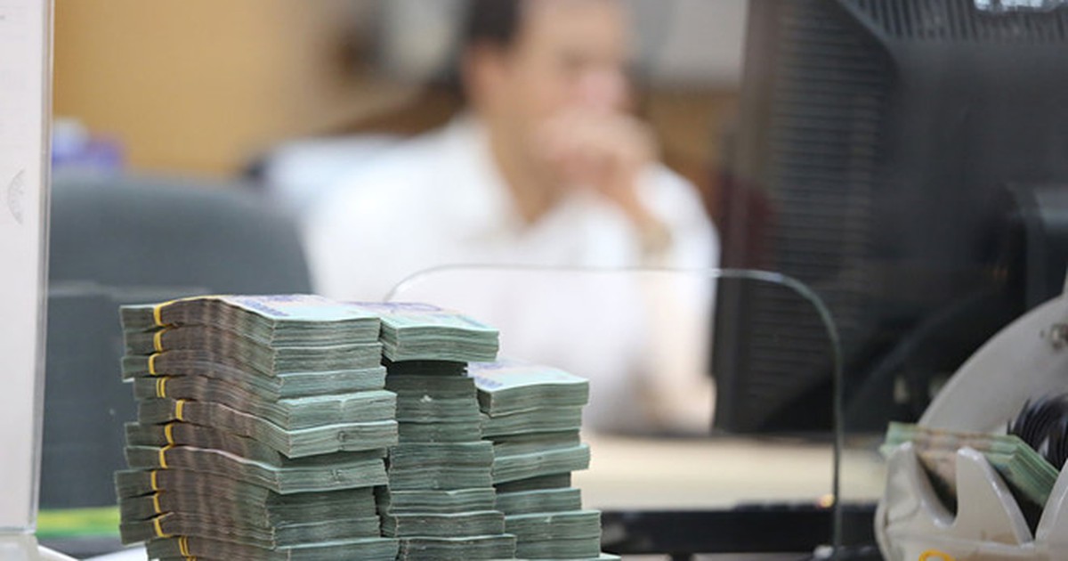 Giao dịch cổ phiếu ESOP, giá rớt sàn