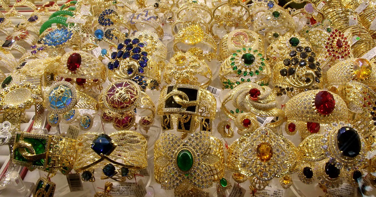 Giá vàng ngày 2.5: Trở lại mức 48,5 triệu đồng/lượng