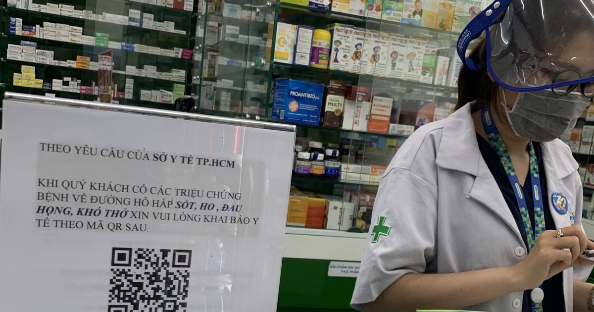 Vẫn còn nhà thuốc lơ là yêu cầu khách khai báo y tế khi mua thuốc ho, sốt...