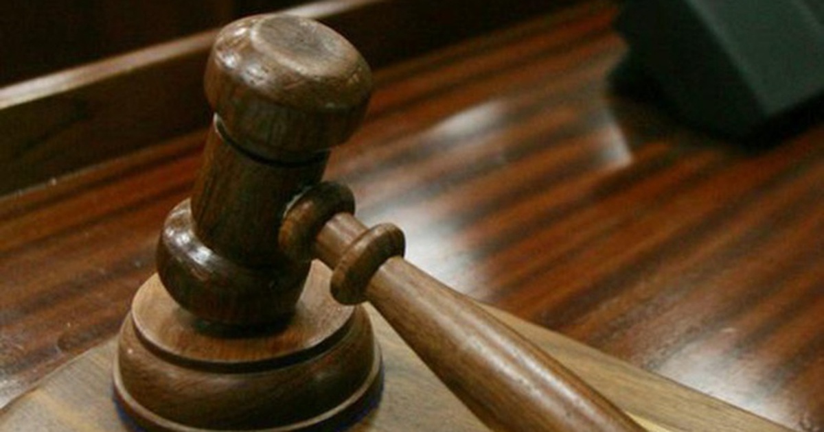 TP.HCM: Hai mẹ con đánh công an P.6, Q.8 bị truy tố