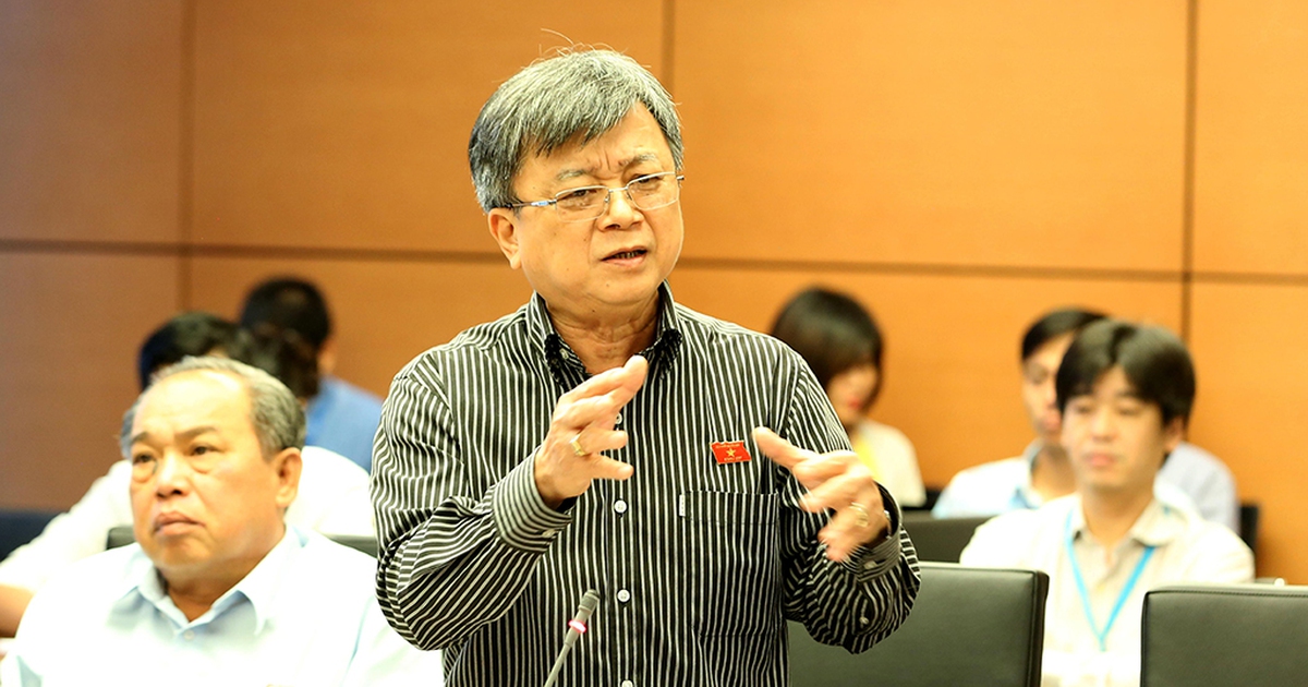 Đi xe biển đỏ, kinh doanh giàu lên, lại sai phạm thì giảm uy tín với dân