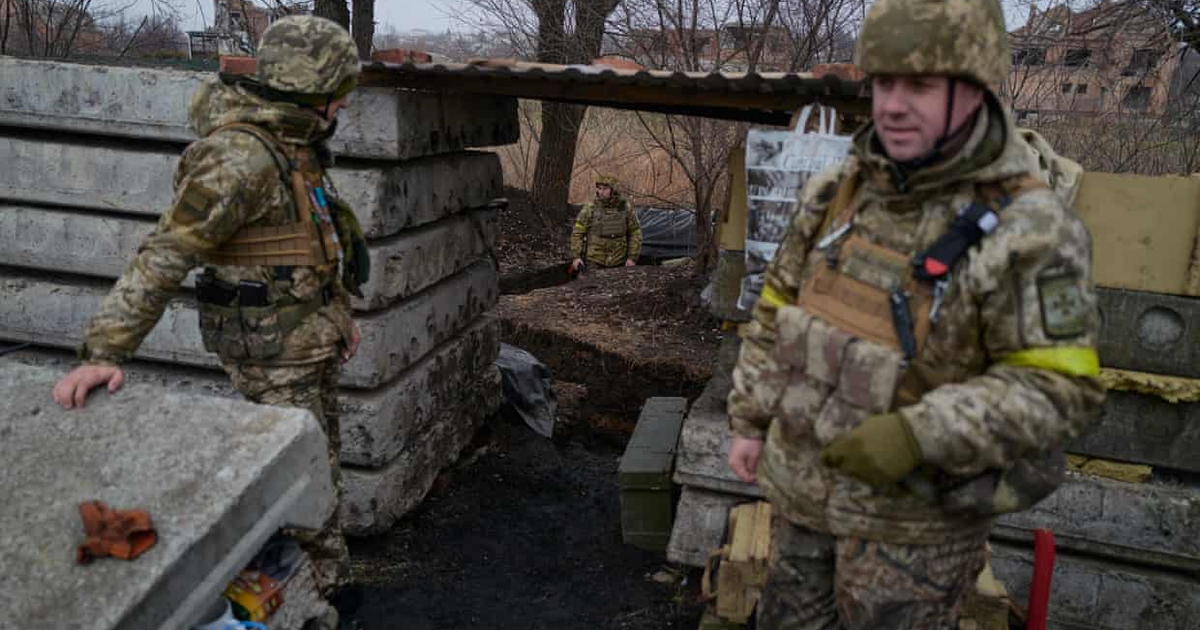 Chiến sự ngày 307: Ukraine sắp giành lại quyền kiểm soát thành phố quan trọng ở miền đông?