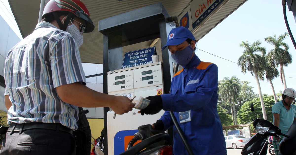 Đang tính toán để điều chỉnh giá xăng