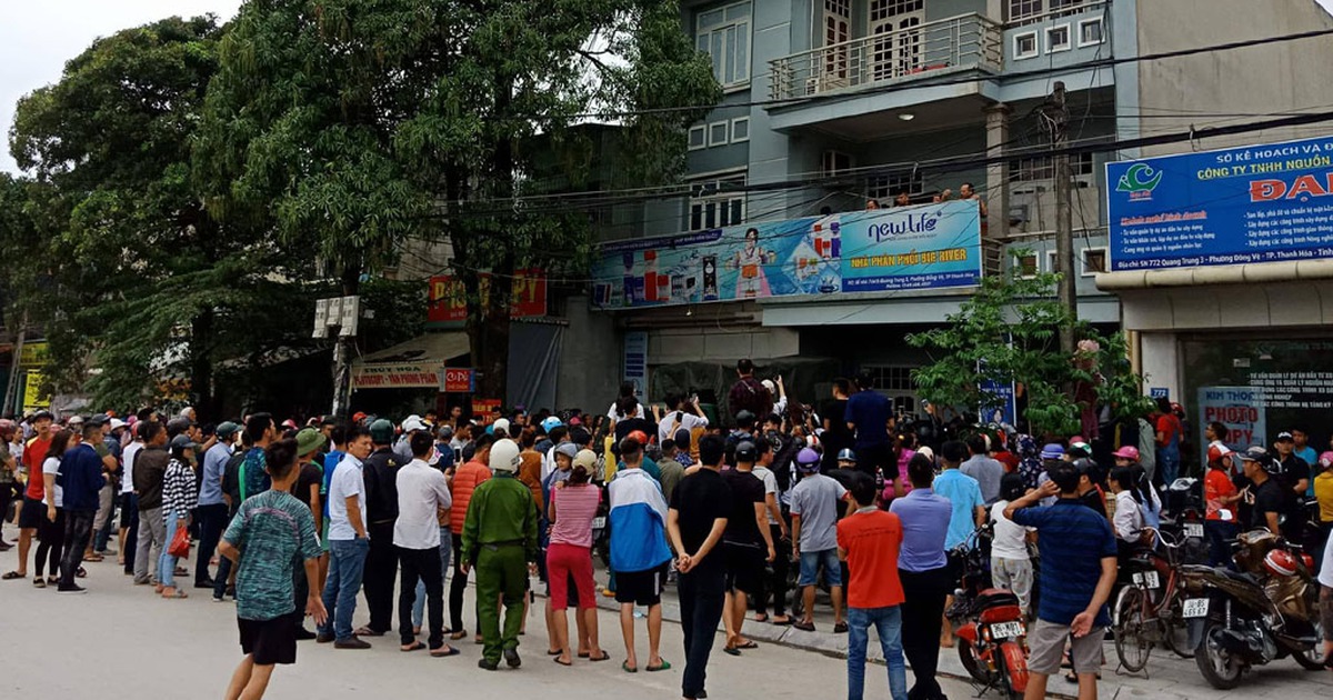 Thanh Hóa kiểm tra điểm 'Hội thánh của Đức Chúa Trời' trước cổng trường đại học