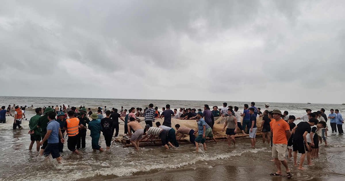 Tìm thấy thêm thi thể 2 học sinh đuối nước ở Thanh Hóa