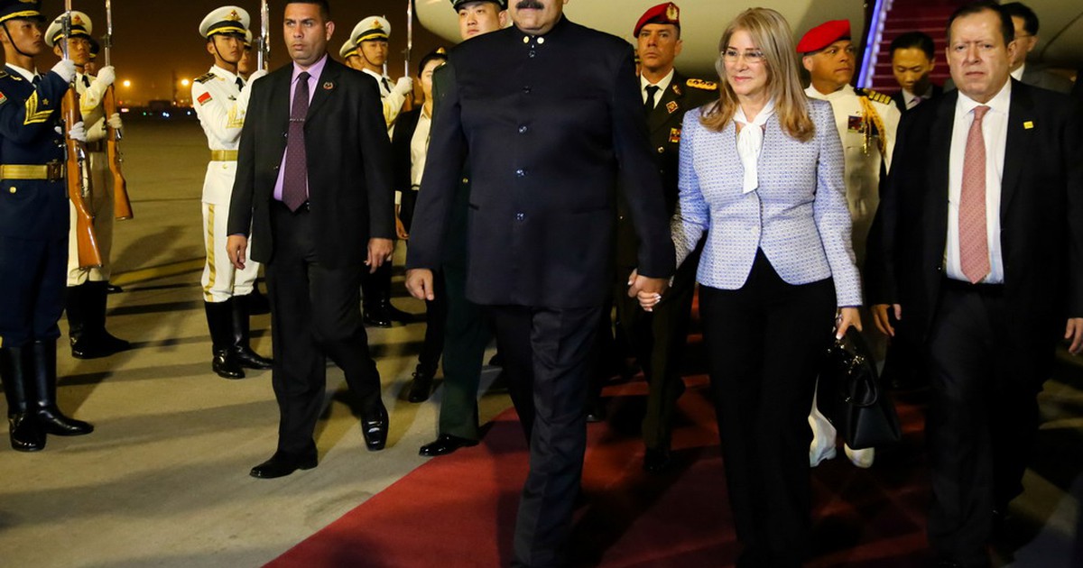 Mỹ trừng phạt phu nhân tổng thống Venezuela và 12 tập đoàn Nga