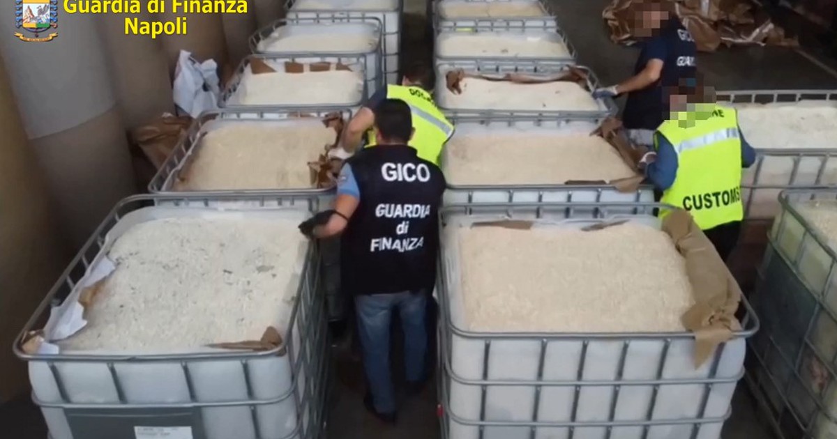 Ý bắt giữ lô ma túy tổng hợp lớn nhất thế giới do IS sản xuất