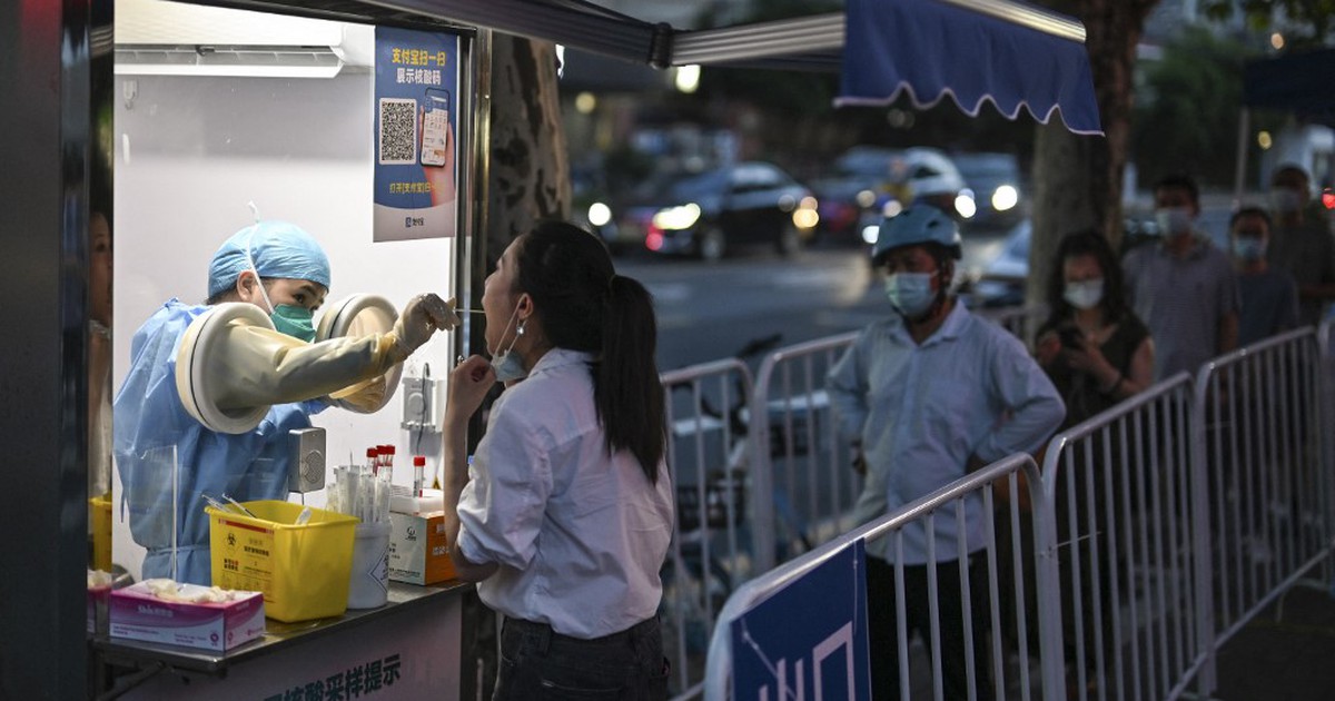 Trung Quốc đối phó Covid-19 lây lan tại nhiều địa phương