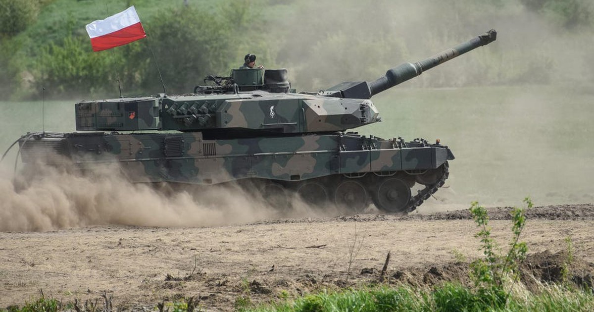 Đức không ngăn Ba Lan gửi xe tăng Leopard 2 cho Ukraine