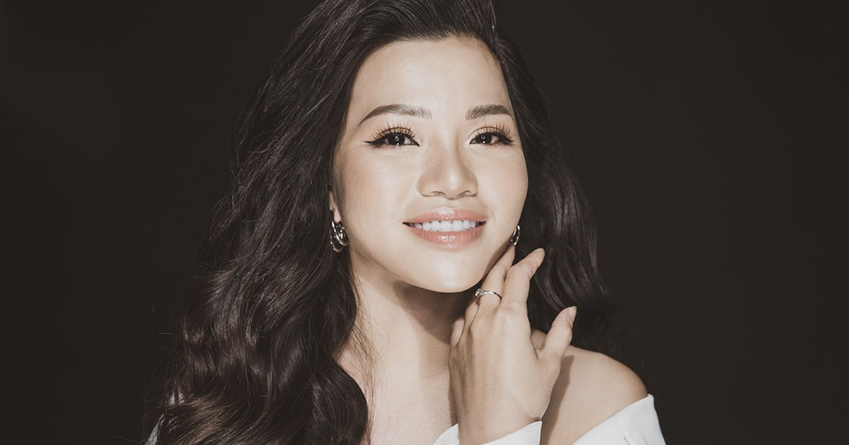 Hiền Nguyễn: ‘Từng có thời gian tôi phải kiềm chế đi hát’