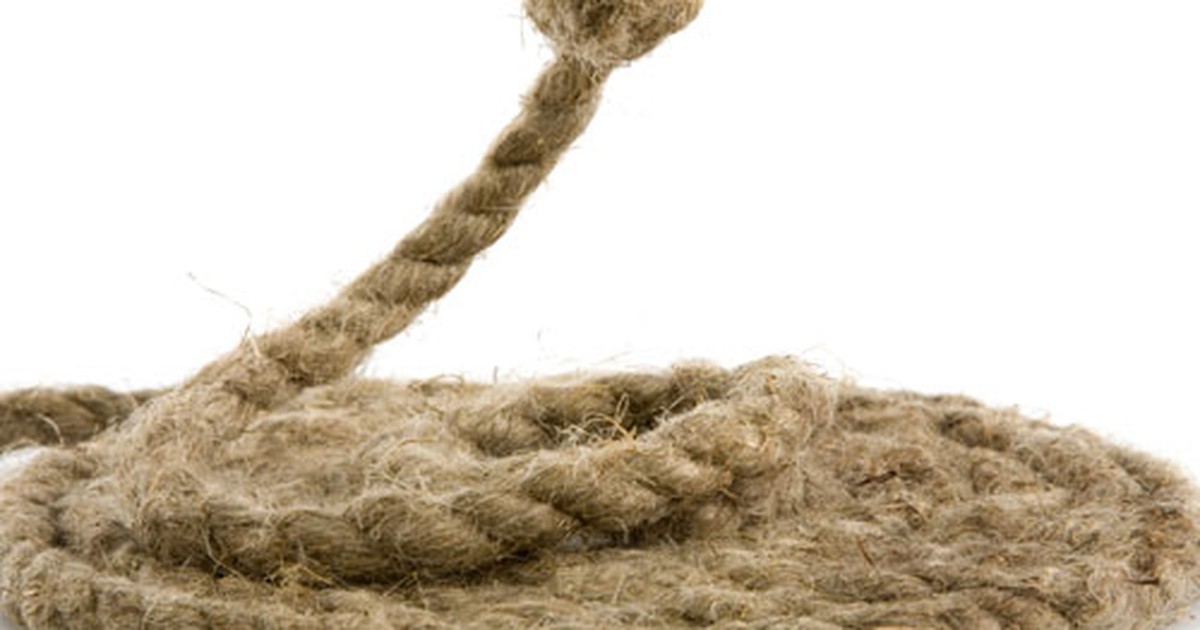 Nghi án cha siết cổ 4 con gái đến chết ở Pakistan