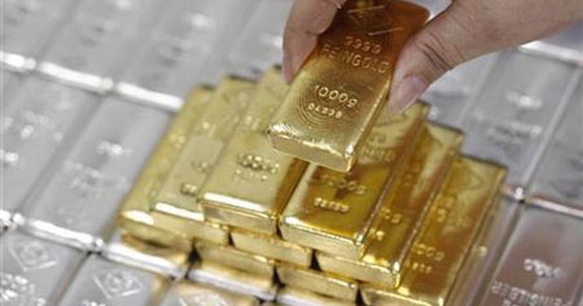 Đầu tuần, giá vàng trong nước và thế giới cùng giảm