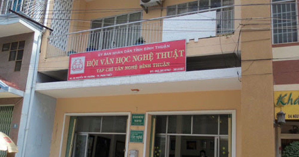 Cho thôi chức Chủ tịch Hội Văn học nghệ thuật Bình Thuận