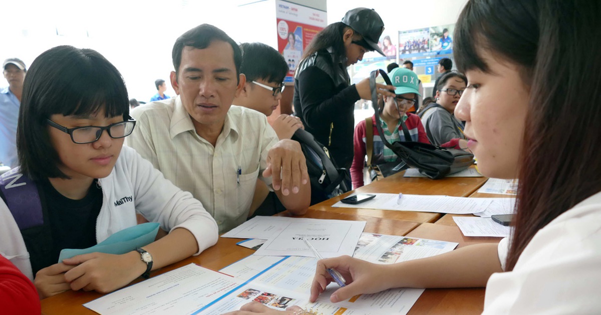 Công bố điểm nhận hồ sơ xét tuyển