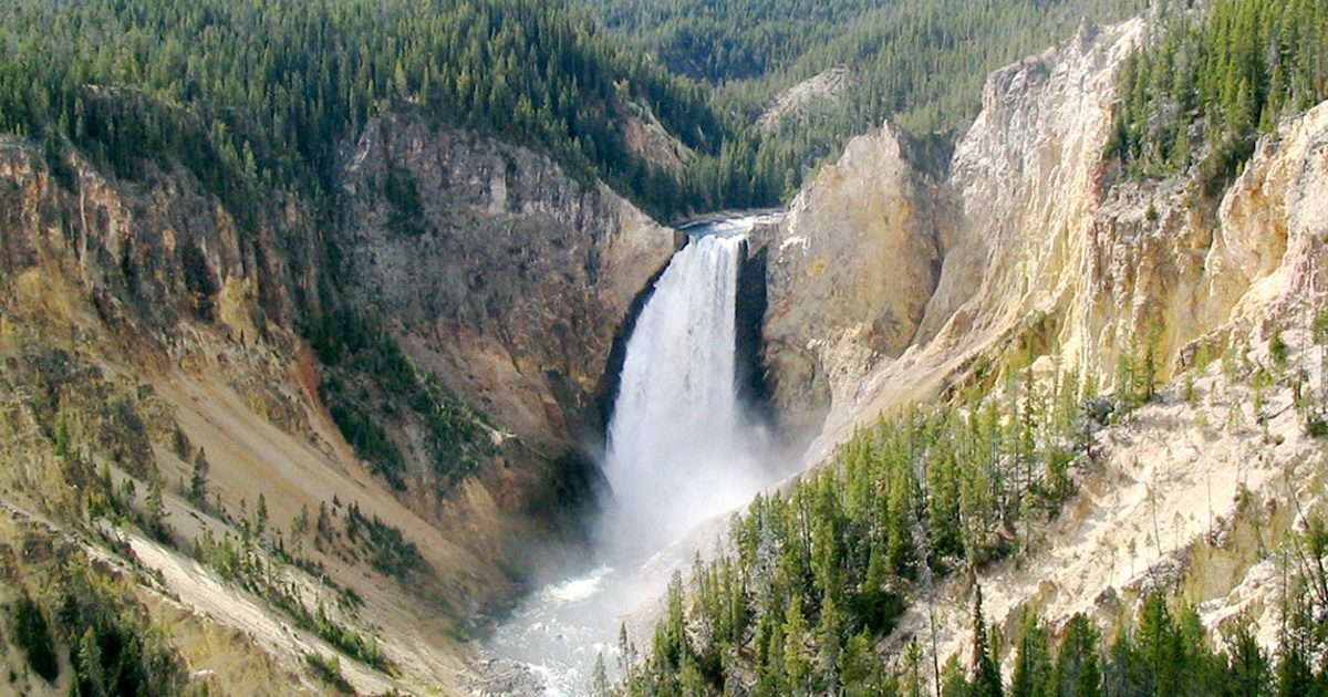 Kỳ vĩ và nên thơ rừng quốc gia Yellowstone