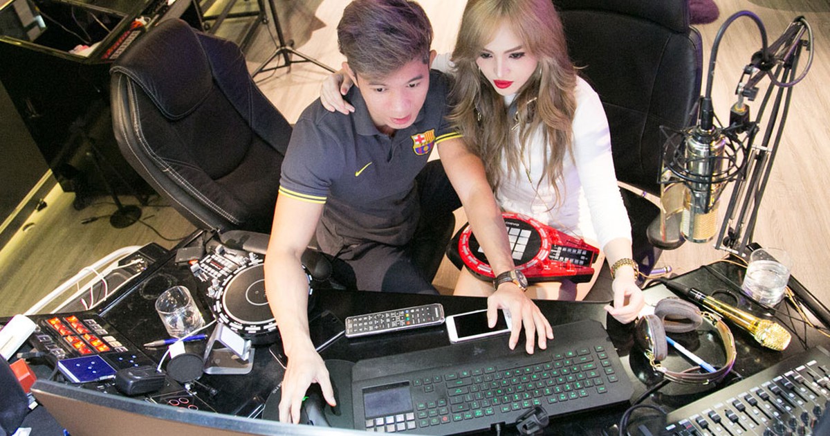 Chia tay Yaya Trương Nhi, Lương Bằng Quang tình cảm bên học trò Lưu Thiên Hương