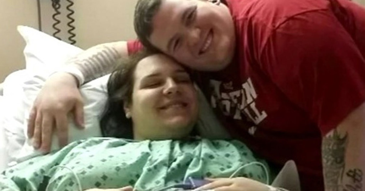 Nhiều năm chạy chữa vô sinh, vợ chồng hạnh phúc khi sinh bốn