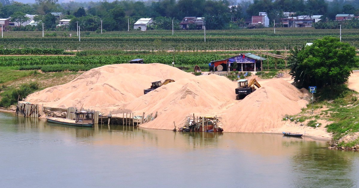 Quảng Nam tổng rà soát bến, bãi tập kết cát sỏi