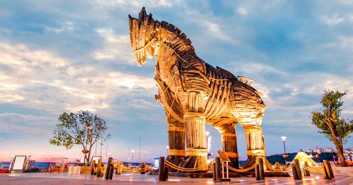 Khám phá thành Troy