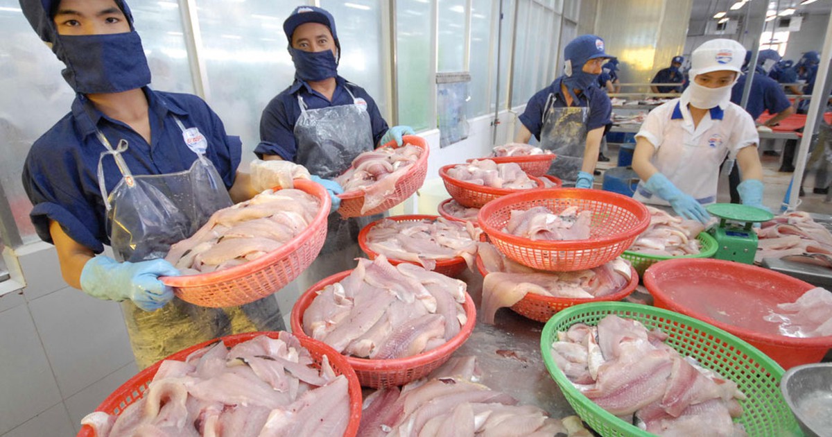 Đơn đặt hàng xuất khẩu tăng kỷ lục