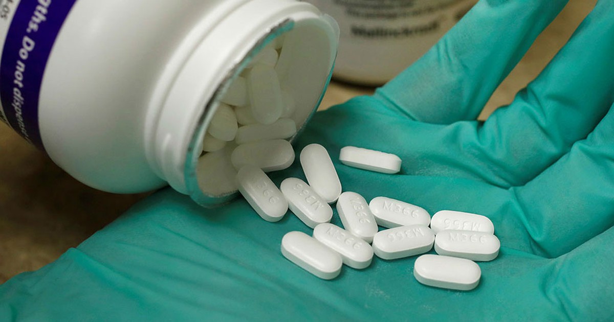 Cuộc chiến chống bán thuốc trên mạng trái phép