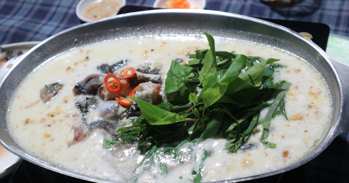 Ếch đồng um rau muôi