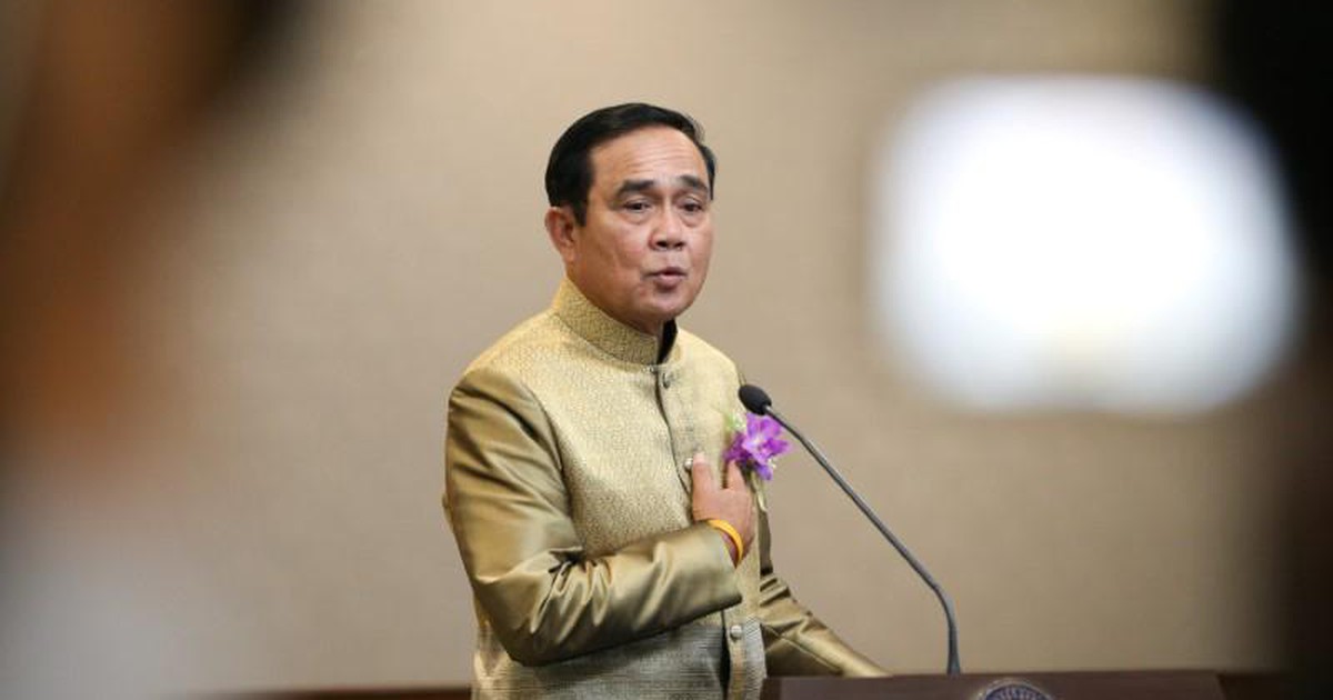 Tranh cãi quảng cáo có hình thủ tướng Thái Lan