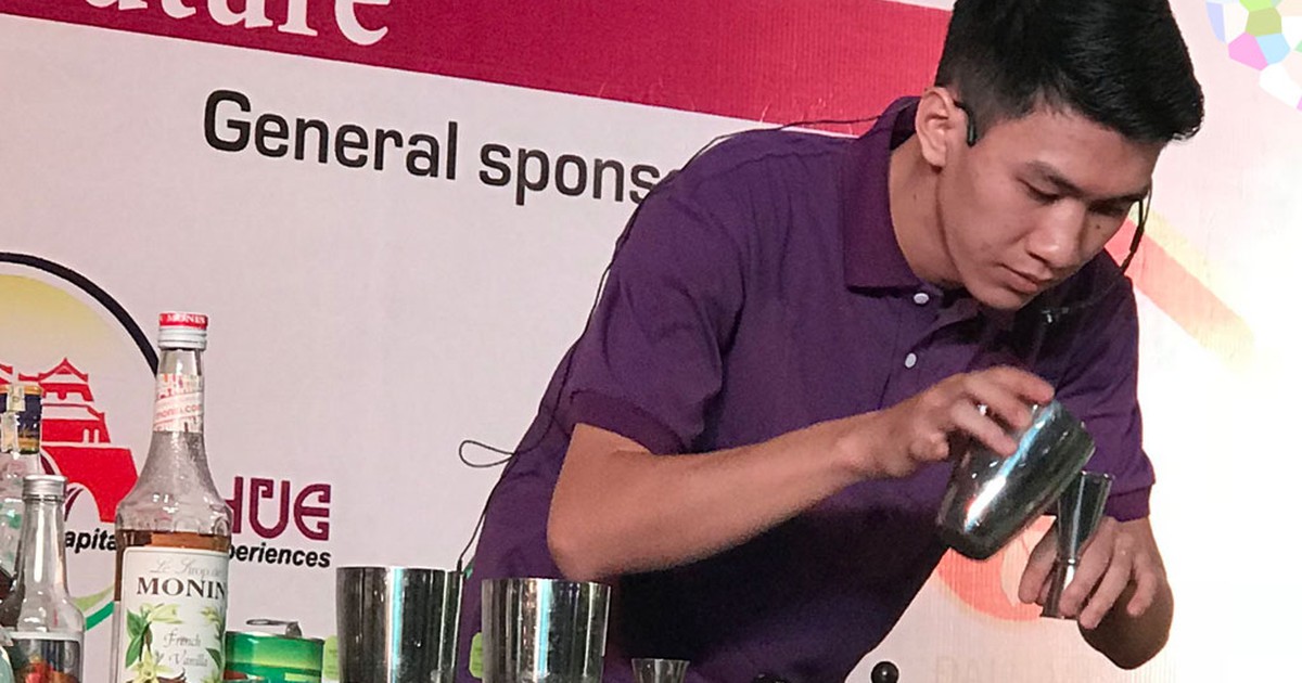 Pha chế trà nghề mới cho người trẻ