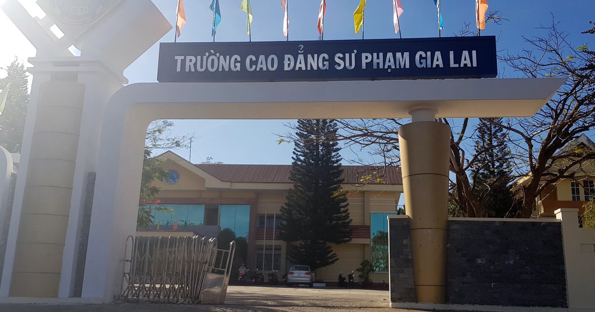 Trường sư phạm tụt giảm sinh viên nghiêm trọng