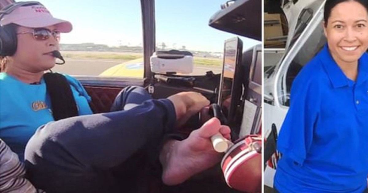 Người phụ nữ lái máy bay bằng chân đã được cấp bằng lái