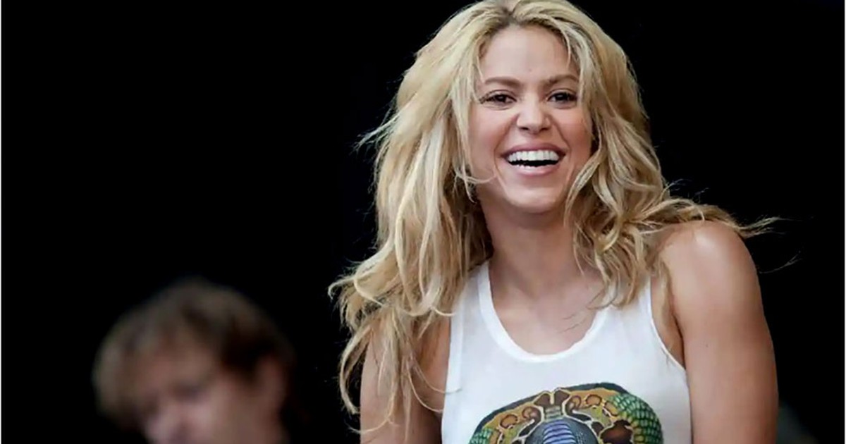 'Nữ hoàng World Cup' Shakira bị tố trốn thuế