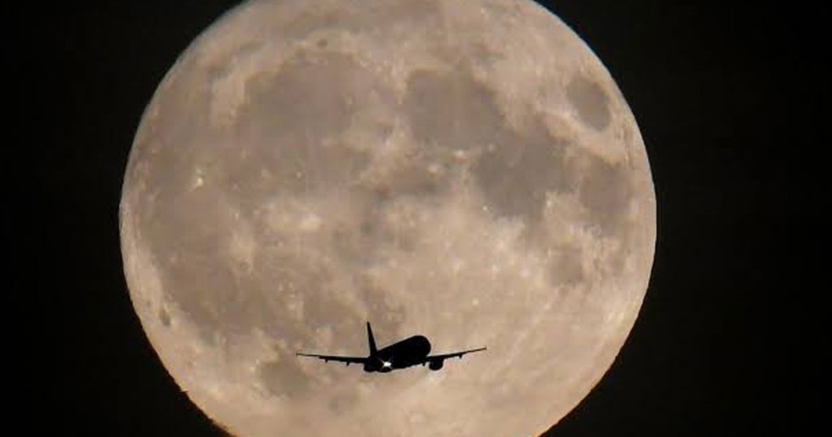 NASA đưa robot lên mặt trăng để tìm nguồn nước