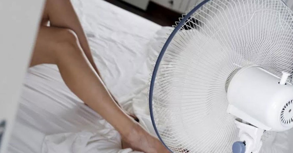 Ngủ bật quạt: Lợi - hại như thế nào?