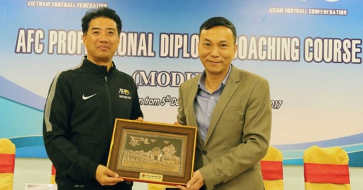 Tân Giám đốc kỹ thuật VFF đã được phép vào Việt Nam