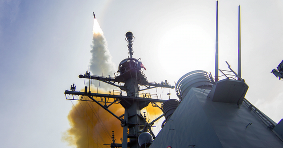 Thủ tướng Nhật muốn ngưng mua Aegis trên bộ