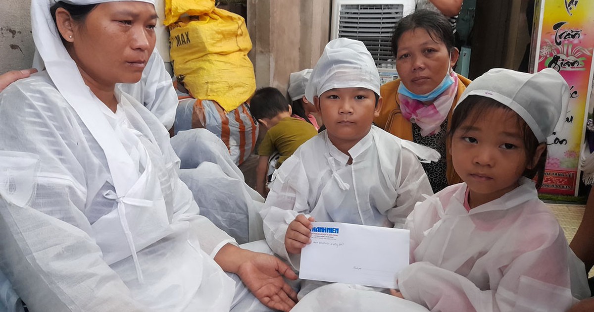 Lũ lụt miền Trung: Mẹ đừng khóc nữa, ba không về rồi!