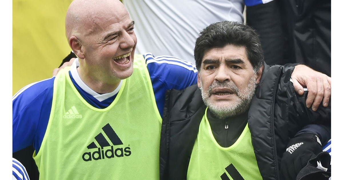 Hai mặt cuộc đời Diego: Một mình chống lại 'mafifa'