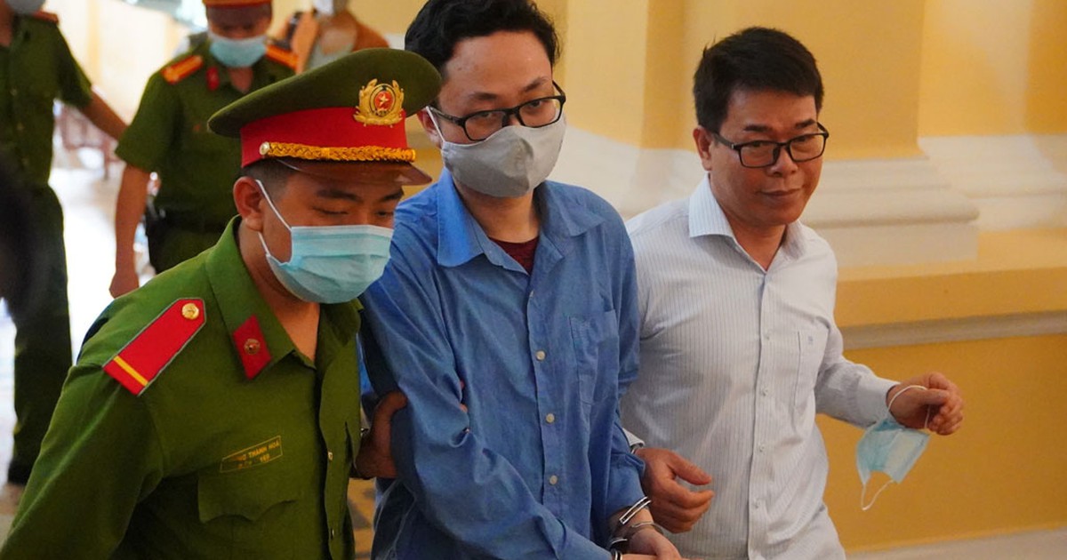 Vụ nguyên Phó chánh án Q.4 xâm phạm chỗ ở người khác: Hoãn phiên xét xử