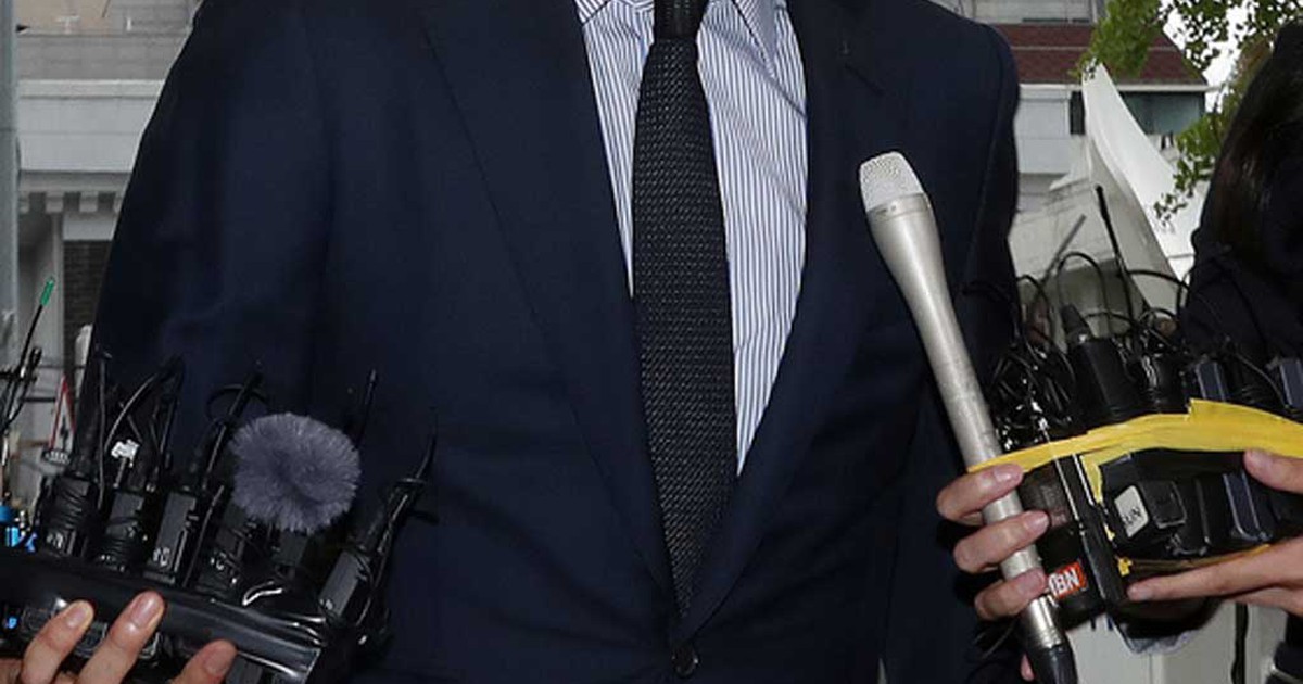 Seungri được giảm một nửa án tù, dân mạng phẫn nộ