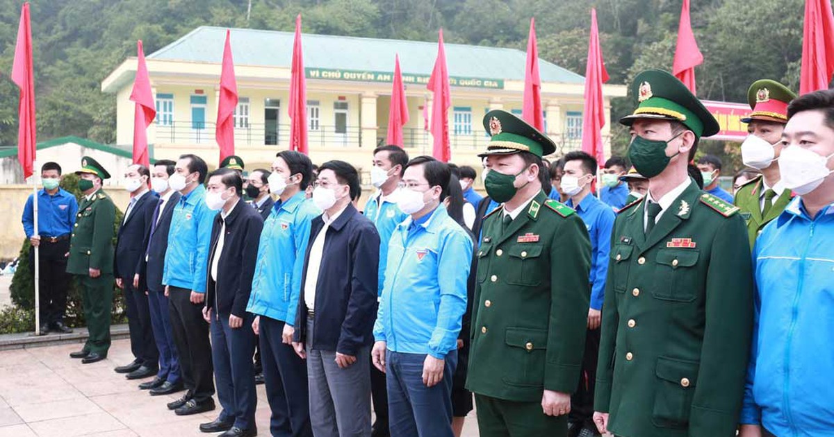 Hướng về biên cương Tổ quốc