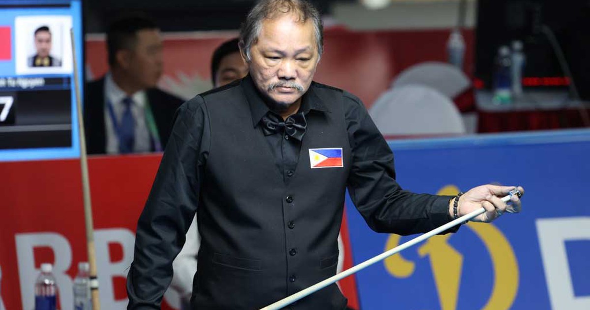 'Phù thủy' Reyes bất ngờ vì được hâm mộ tại Việt Nam