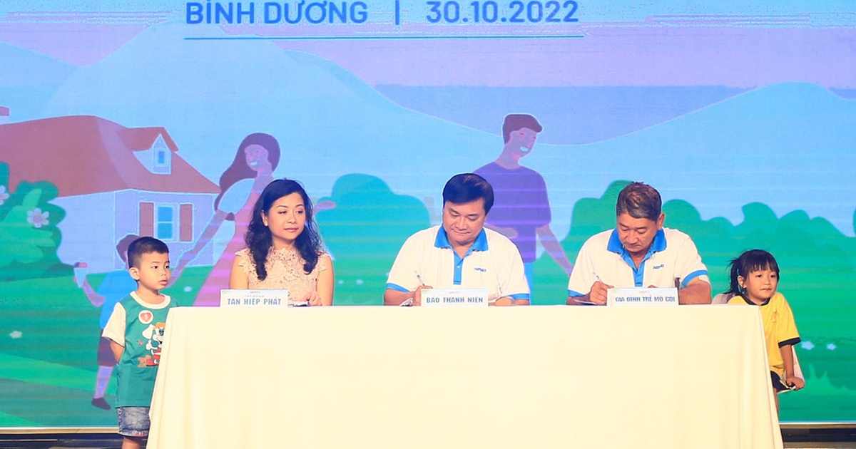 Ảnh: Tập đoàn Tân Hiệp Phát nhận bảo trợ lâu dài cho 50 trẻ mồ côi