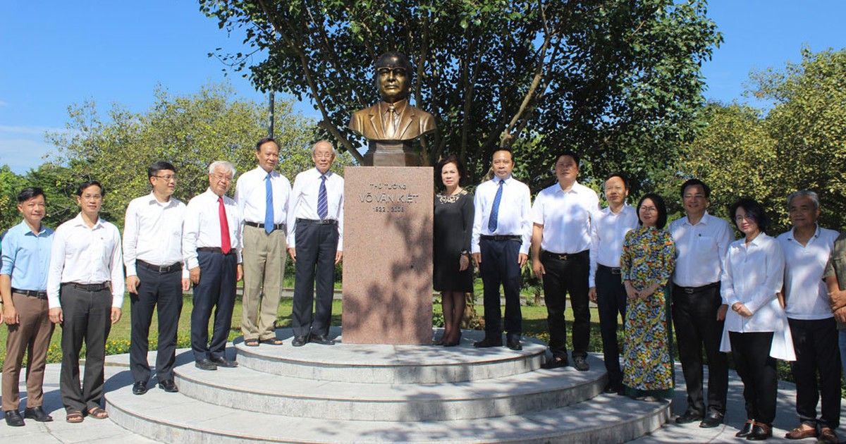 Võ Văn Kiệt - Người tiên phong: Lập đại học quốc gia