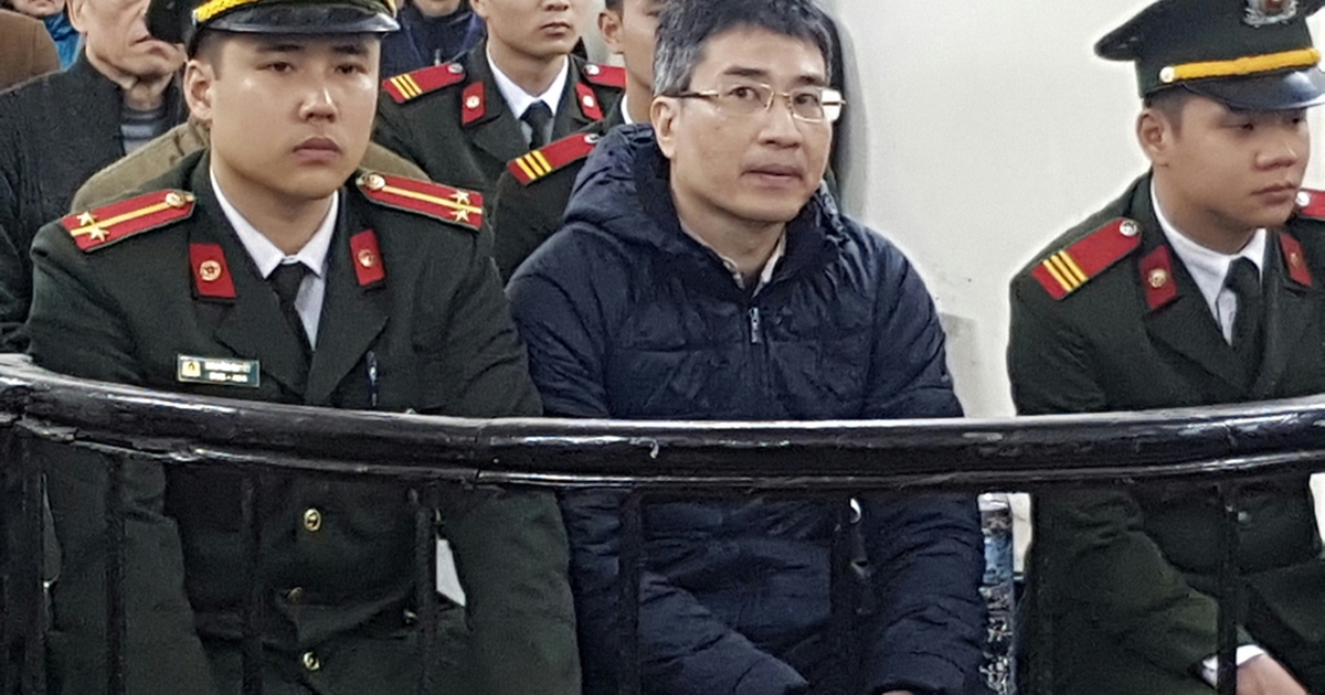 Hoãn xử vụ án tham ô tại Vinashin Lines do vắng nhiều luật sư