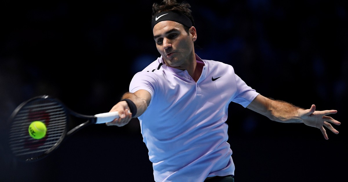 Federer và Zverev ra quân thành công trong ngày khai mạc ATP World Tour Finals