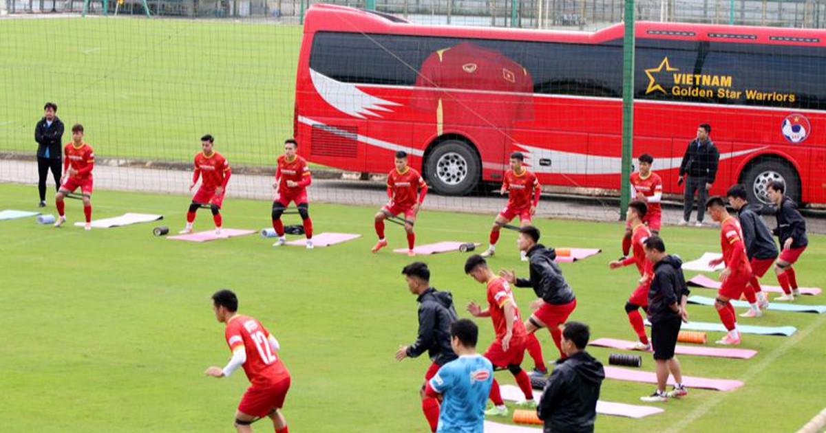 Tuyển Việt Nam chia tay 2 cầu thủ trước khi vào Bà Rịa - Vũng Tàu tập huấn